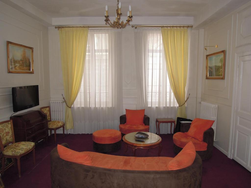 Hotel Memorial Сен-Кантен Екстер'єр фото