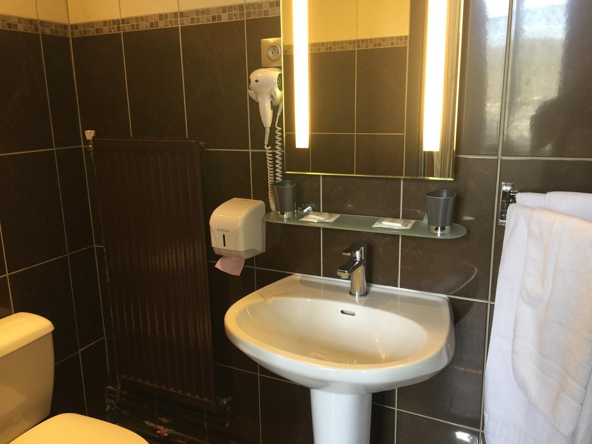 Hotel Memorial Сен-Кантен Екстер'єр фото
