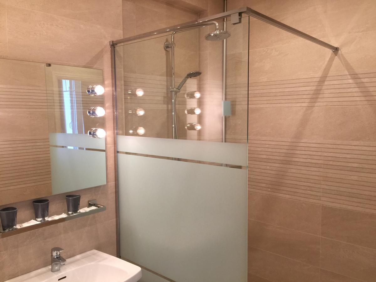 Hotel Memorial Сен-Кантен Екстер'єр фото