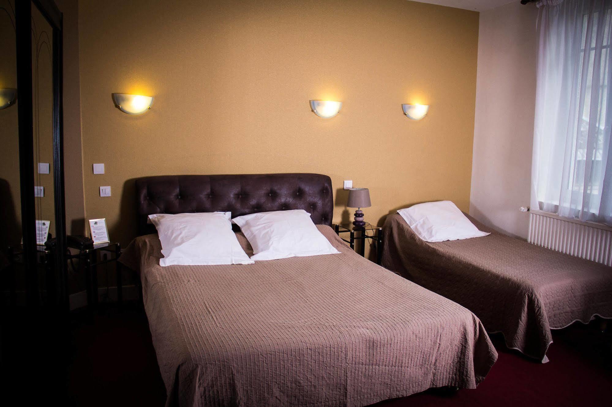 Hotel Memorial Сен-Кантен Екстер'єр фото